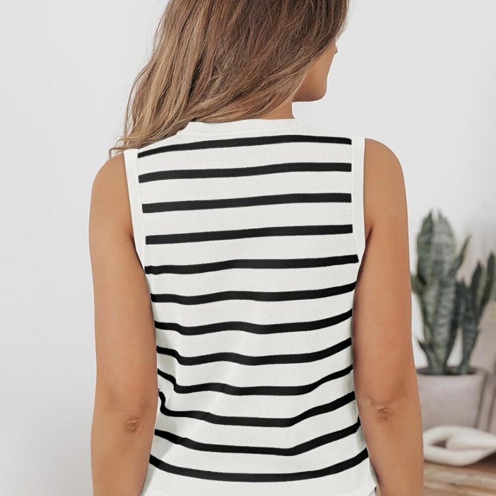 LILLUSORY Black & White Striped Knit Vest – Gold Buttons | Size XL | New - Picture 4 of 5